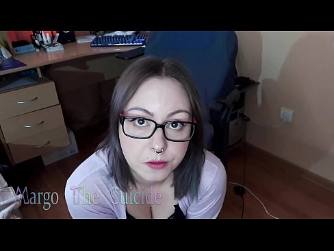 ❤️ Sexy Girl with Glasses Sucks Dildo Deeply on Camera ️❌ Porno fb à noi ☑